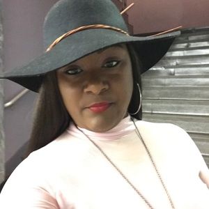 Meet your Posher, Natasha